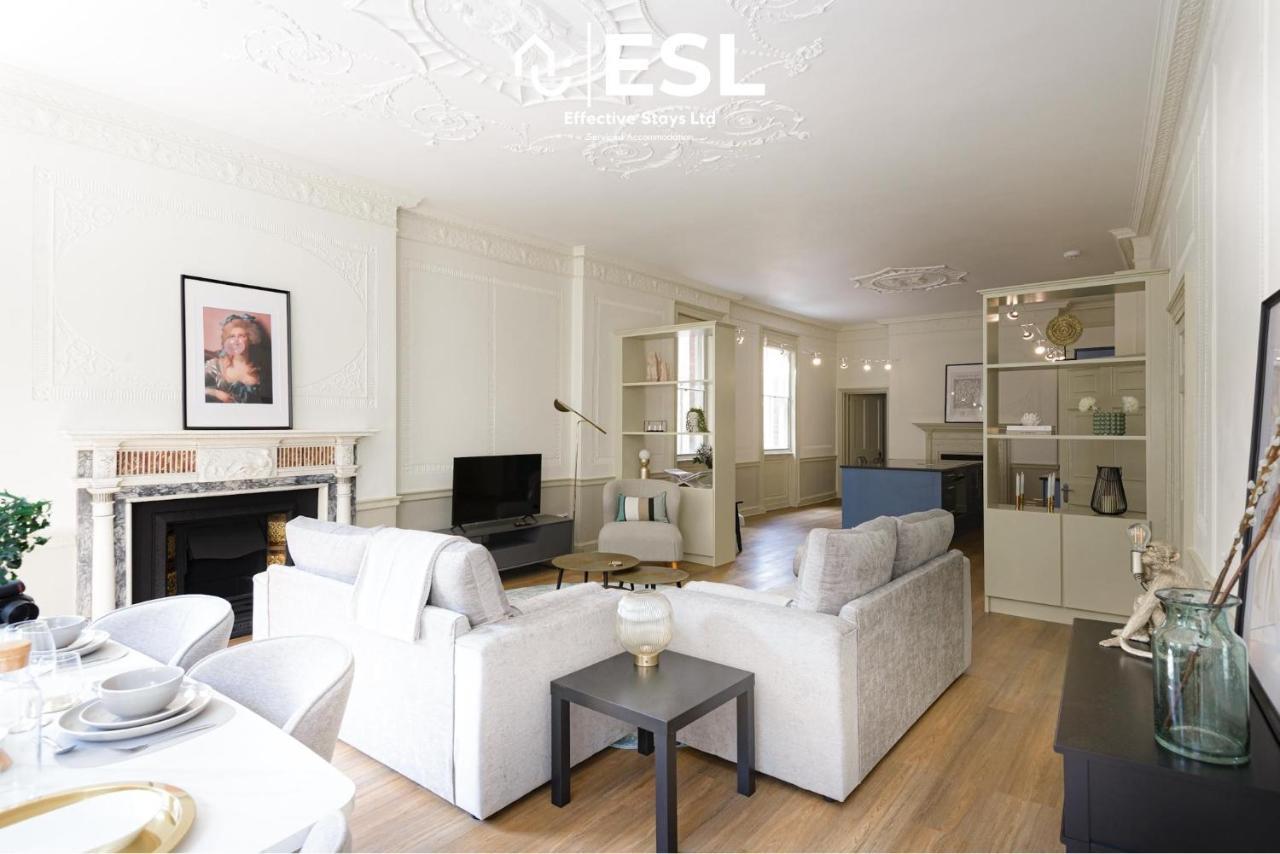 Most Central Luxury Grade 2 Listed Apartment Overlooking Shrewsbury Square - Free Parking المظهر الخارجي الصورة