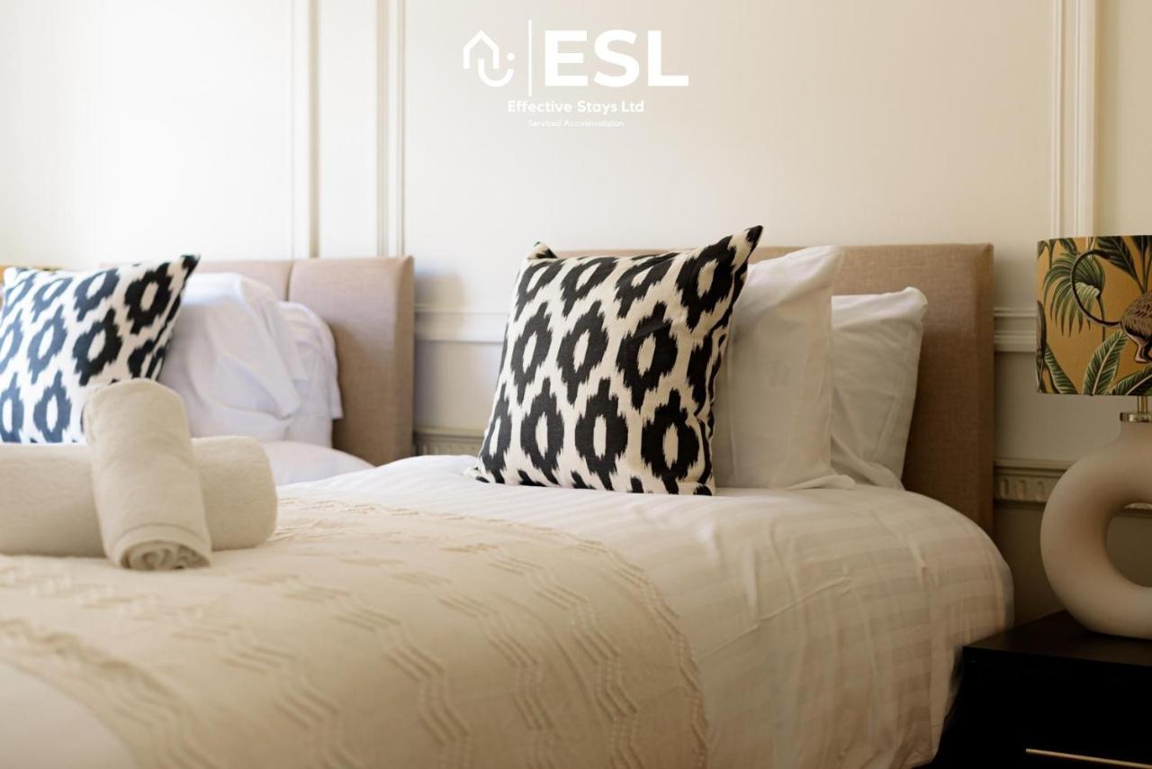 Most Central Luxury Grade 2 Listed Apartment Overlooking Shrewsbury Square - Free Parking المظهر الخارجي الصورة