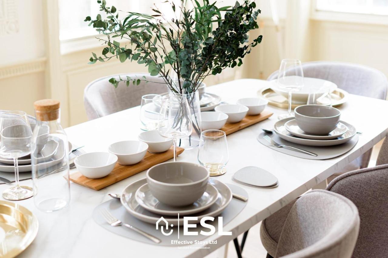 Most Central Luxury Grade 2 Listed Apartment Overlooking Shrewsbury Square - Free Parking المظهر الخارجي الصورة